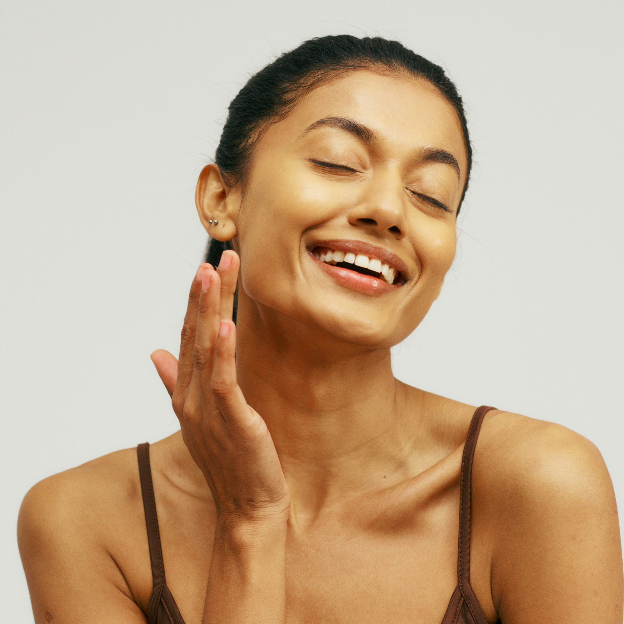 Soothe. Hydrate. Protect.